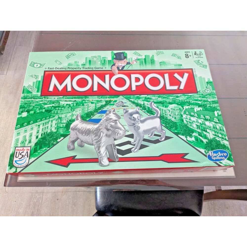 Hasbro Gaming Classic MONOPOLY Board Game - Cat & Dog Tokens Edition (Ages 8+)